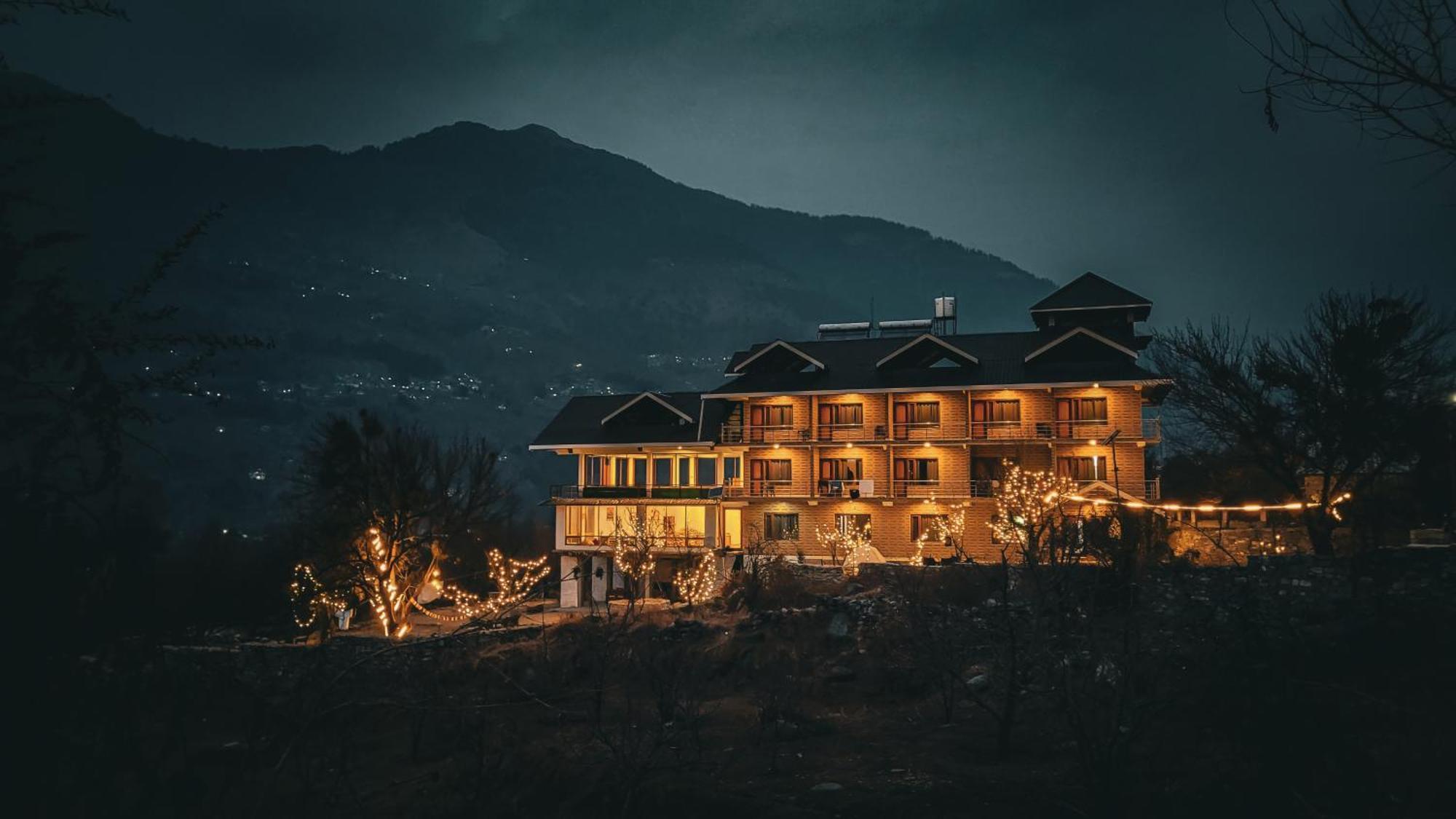 Aroha Residency- A Countryside Resort Manali  Bagian luar foto