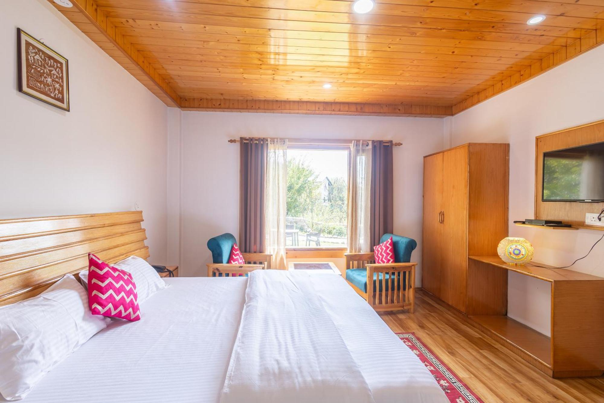 Aroha Residency- A Countryside Resort Manali  Bagian luar foto